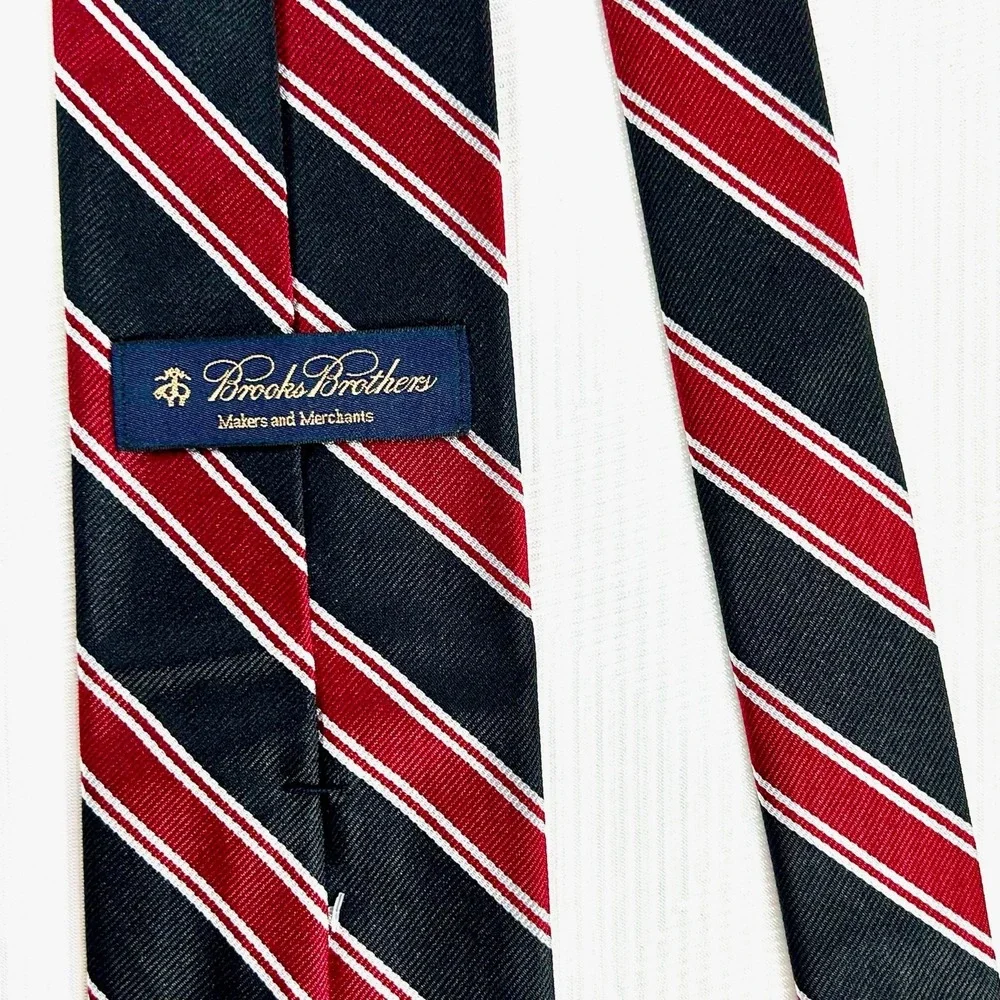VTG Brooks Brothers Makers Red Black White Classic Stripe 100% Silk Tie